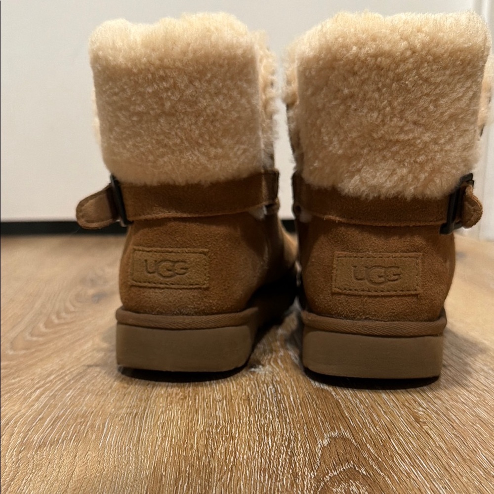 Ugg boots - Women’s 7 - Picture 6 of 10